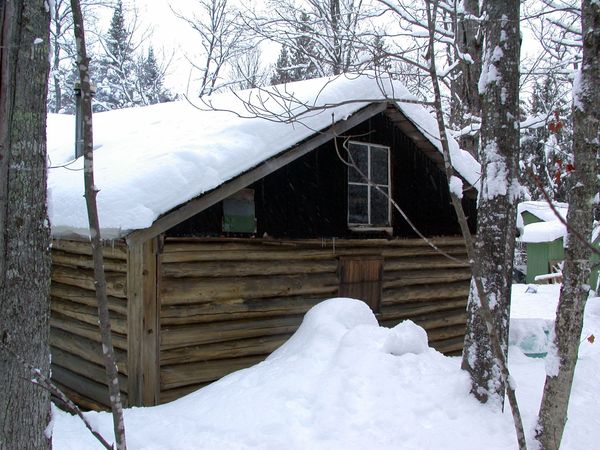 Bunk room from the side.